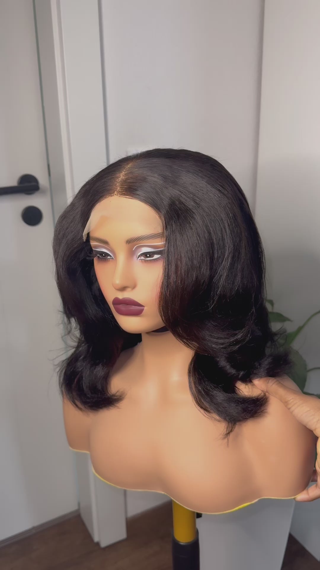 Yaki straight luxury wig